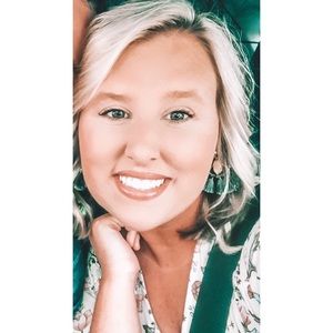 Meet your Posher, Makayla